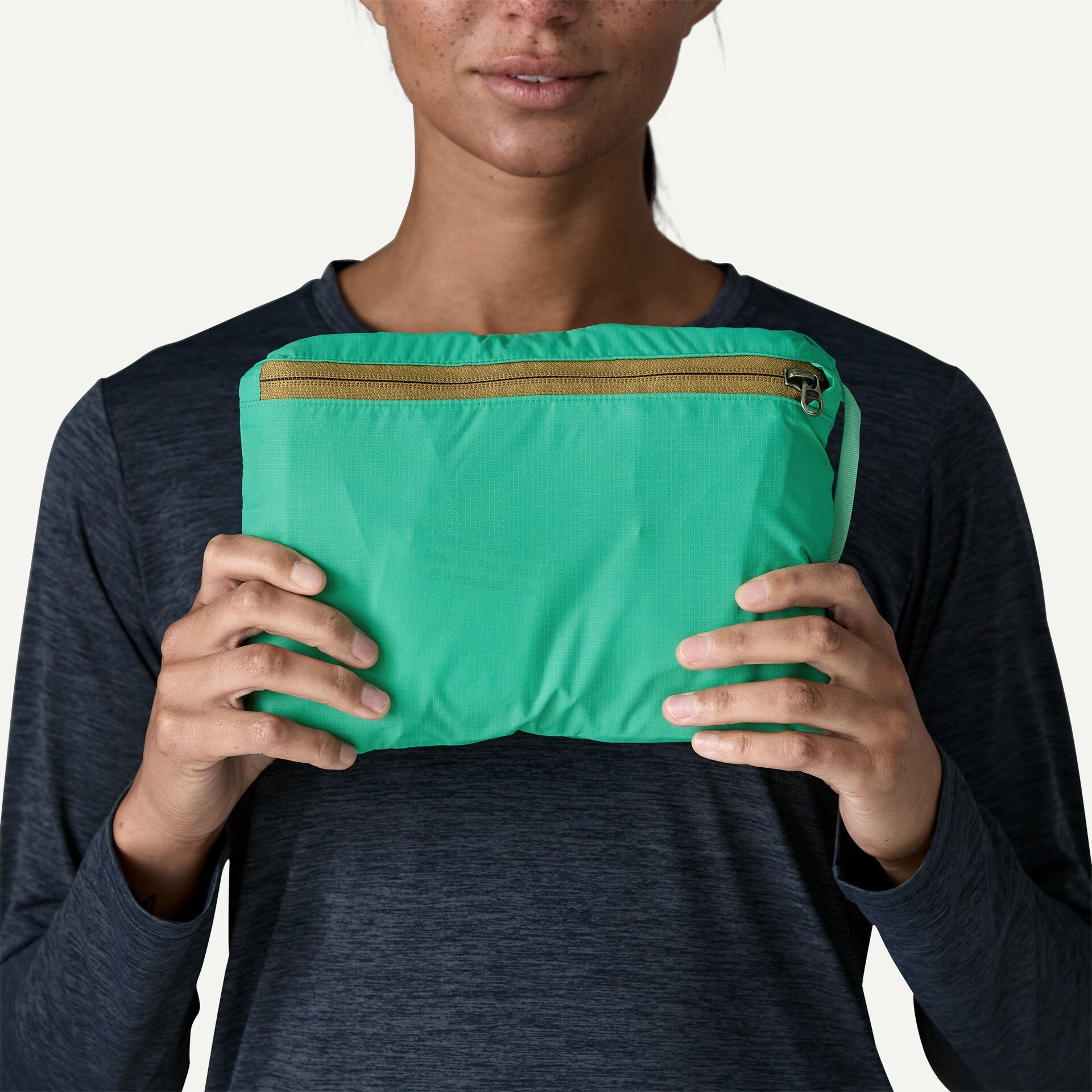 Terravia Tote Pack 24L