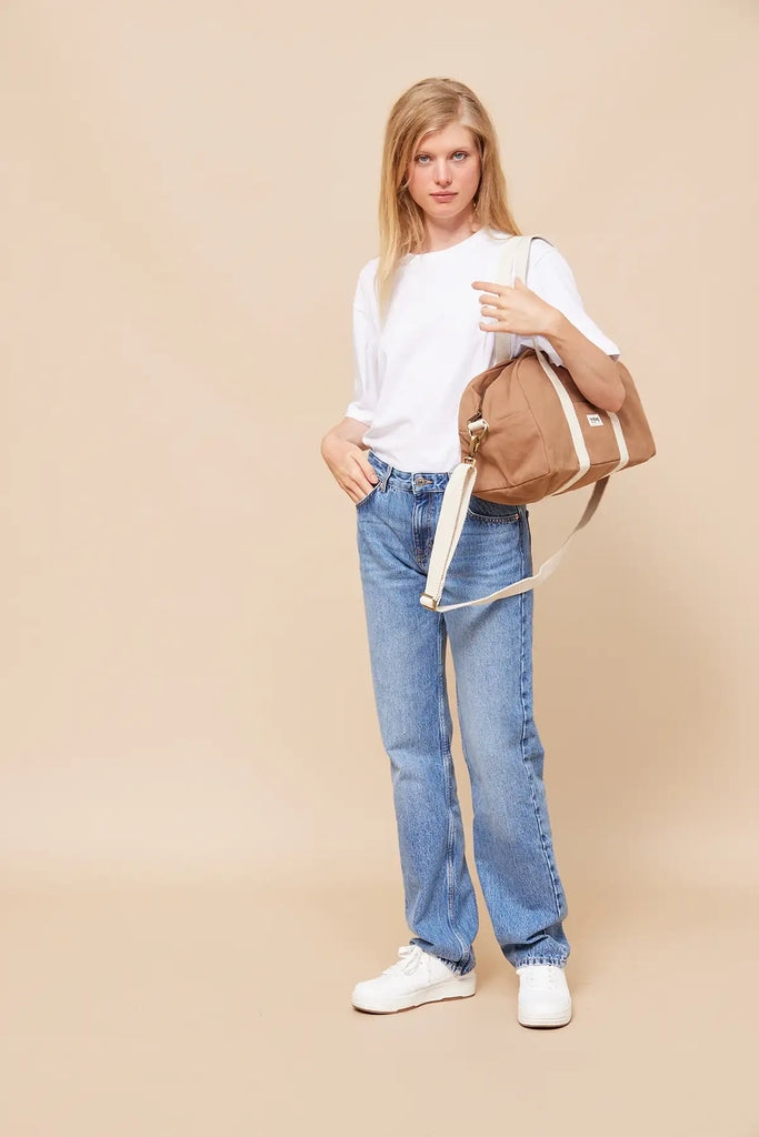 Sac bowling Charlie Cannelle