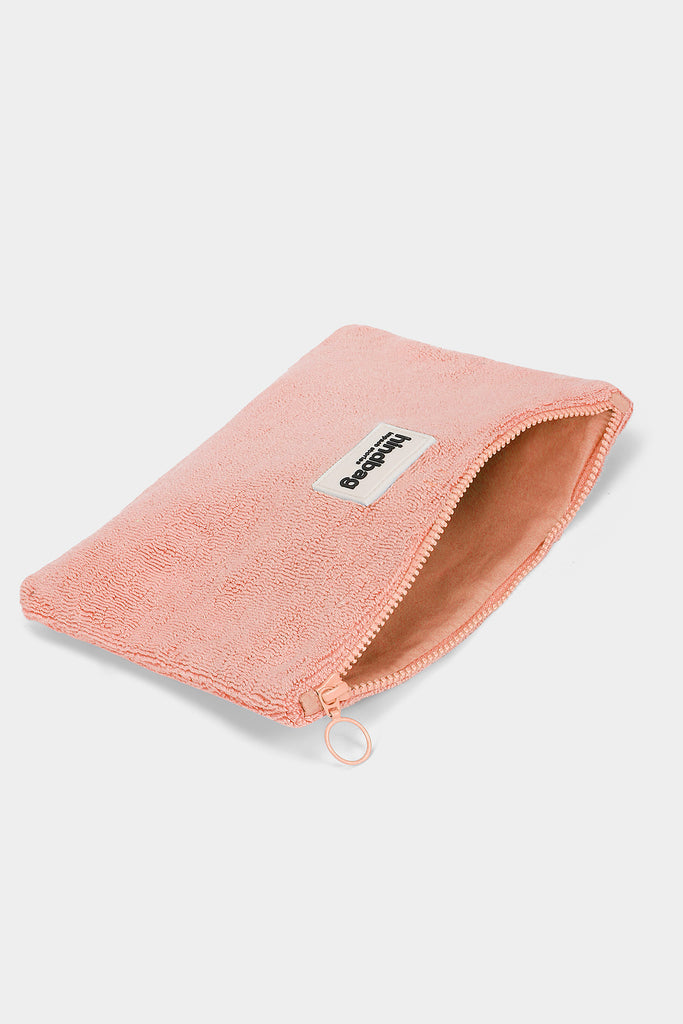 Pochette Ema Éponge rose corail