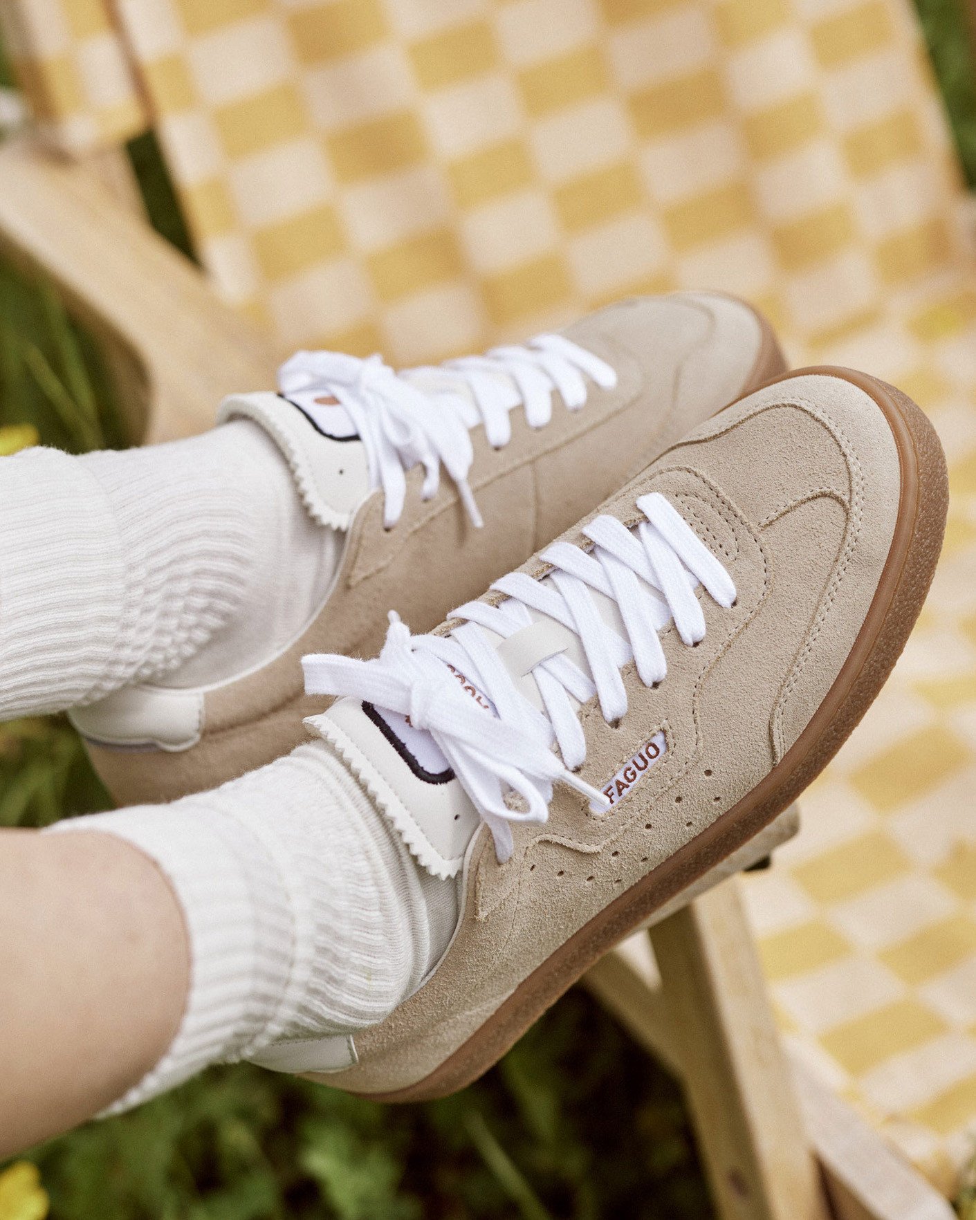 Baskets beiges suède - LUMBO