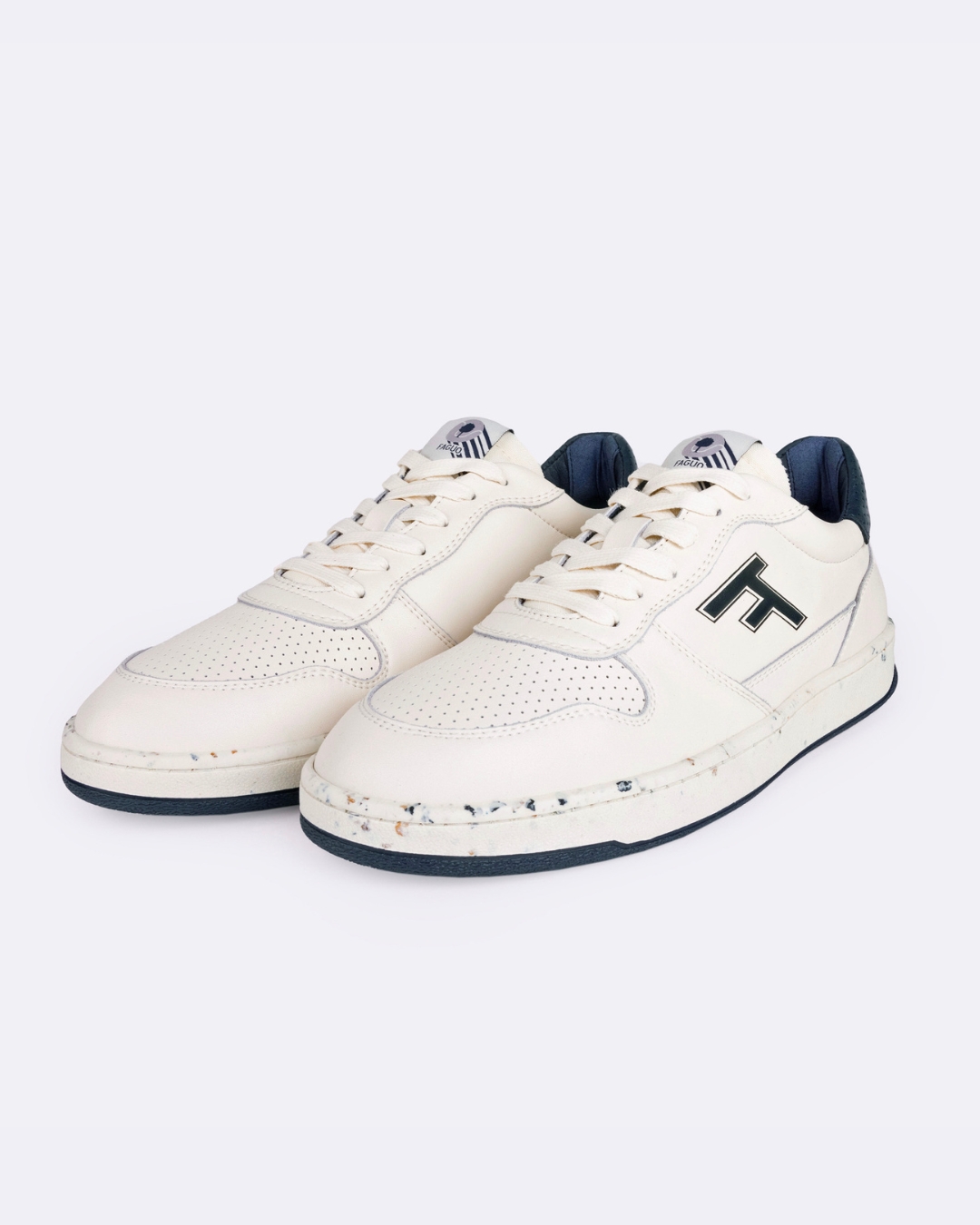 Baskets écrues & bleu cuir - ALDER