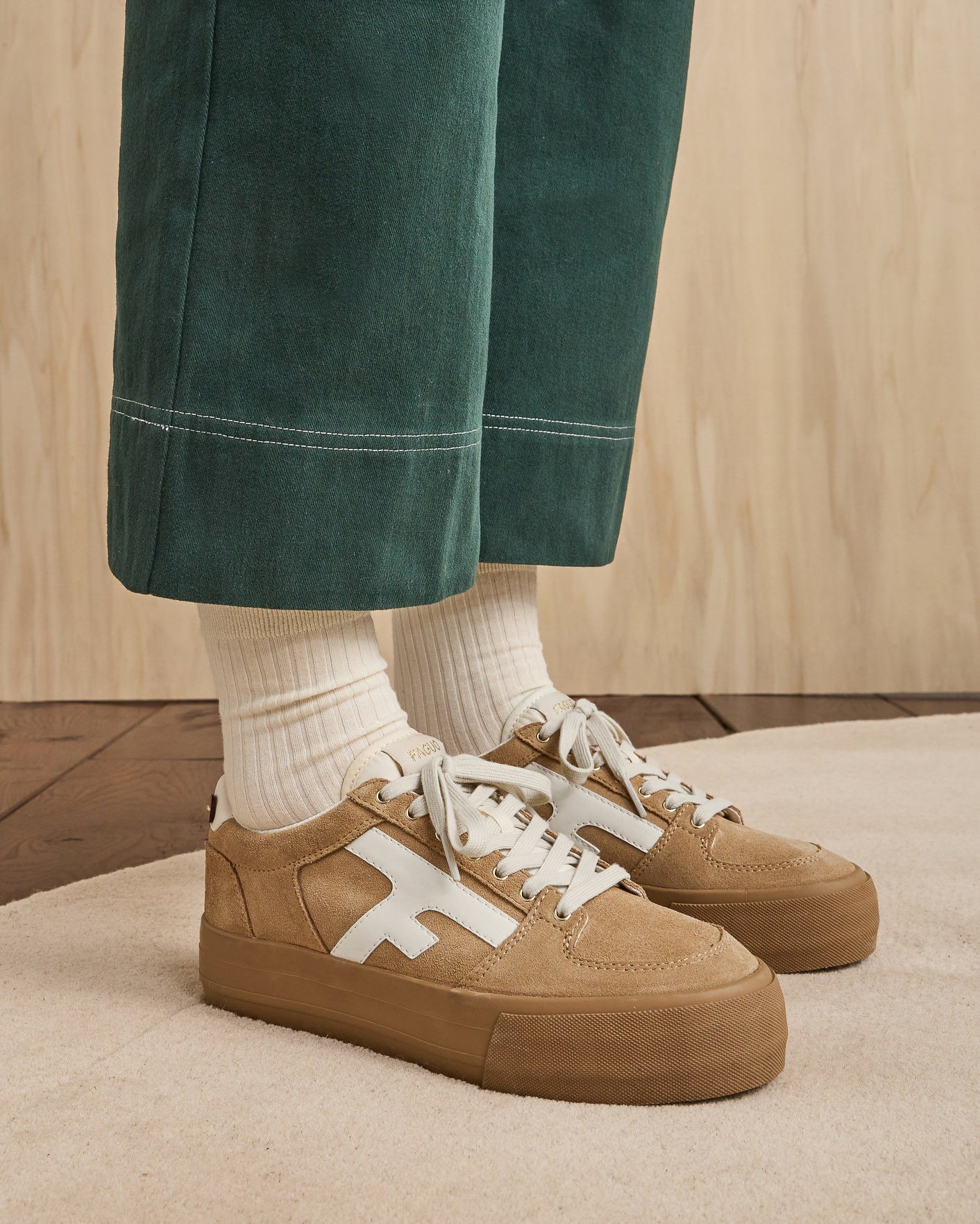 Baskets sable suède - WALNUT PLATFORM