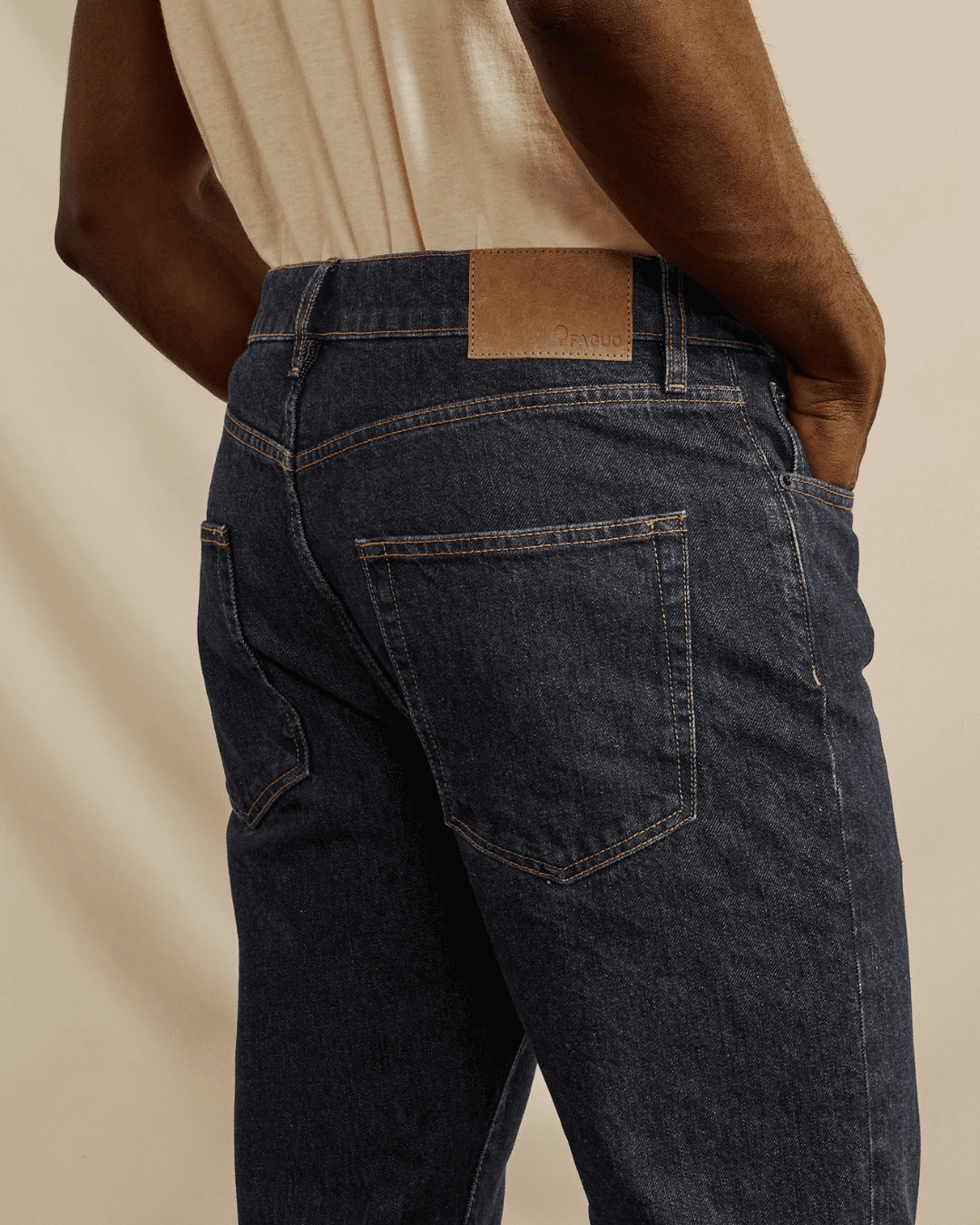 Jean fuselé denim brut - TAPERED
