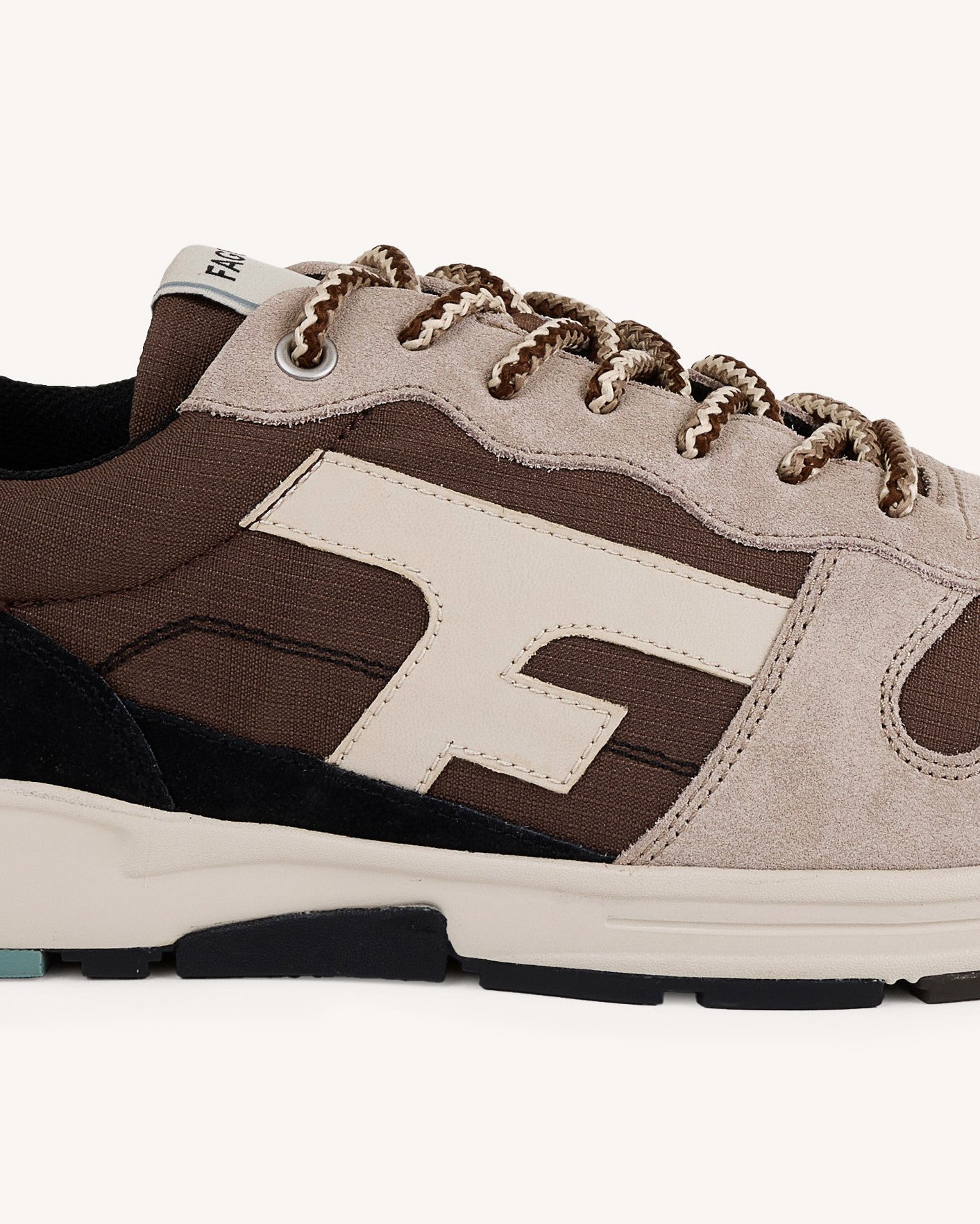 Baskets marron foncé suède - OLIVE