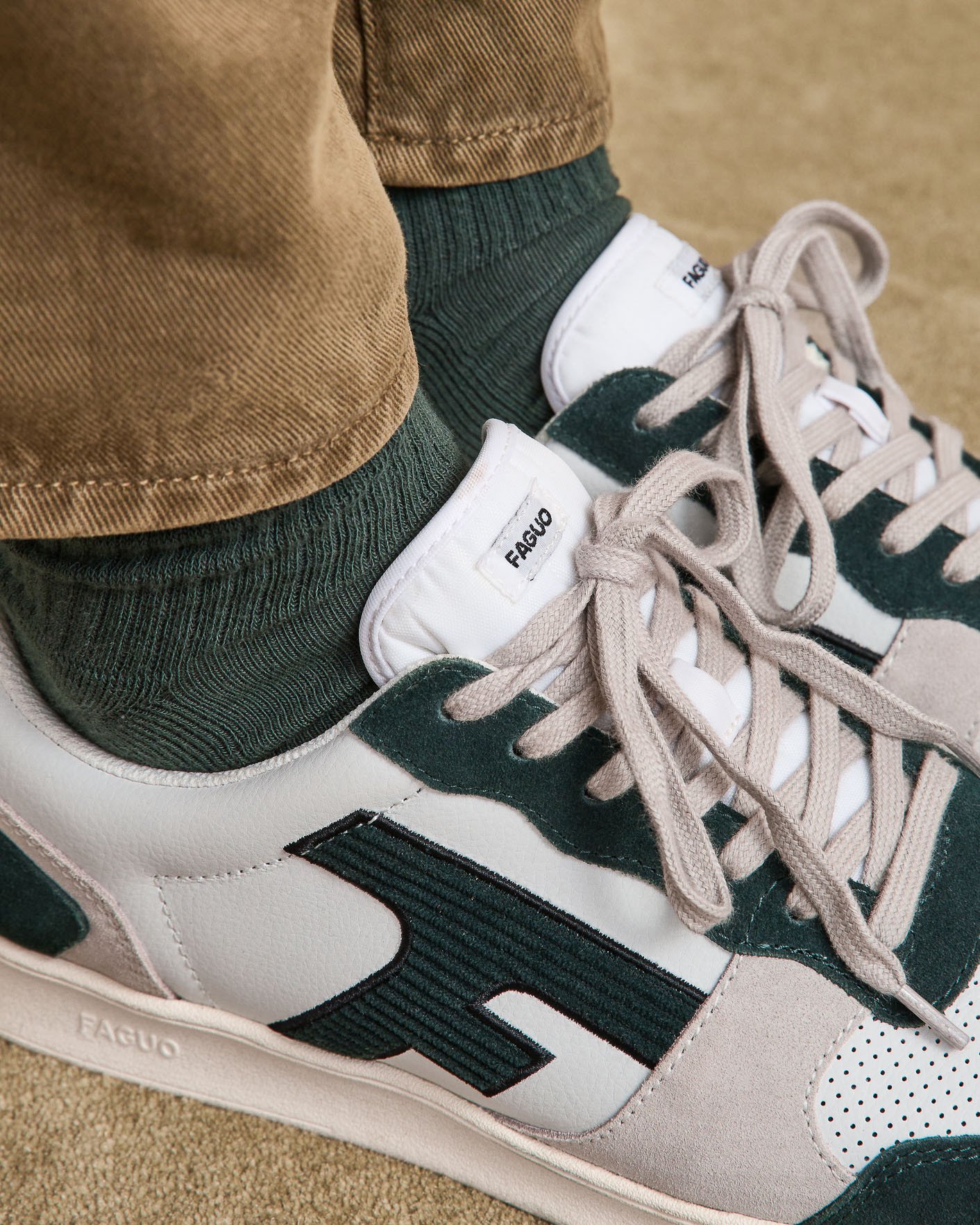 Baskets blanche & vert foncé cuir & suède - HAZEL