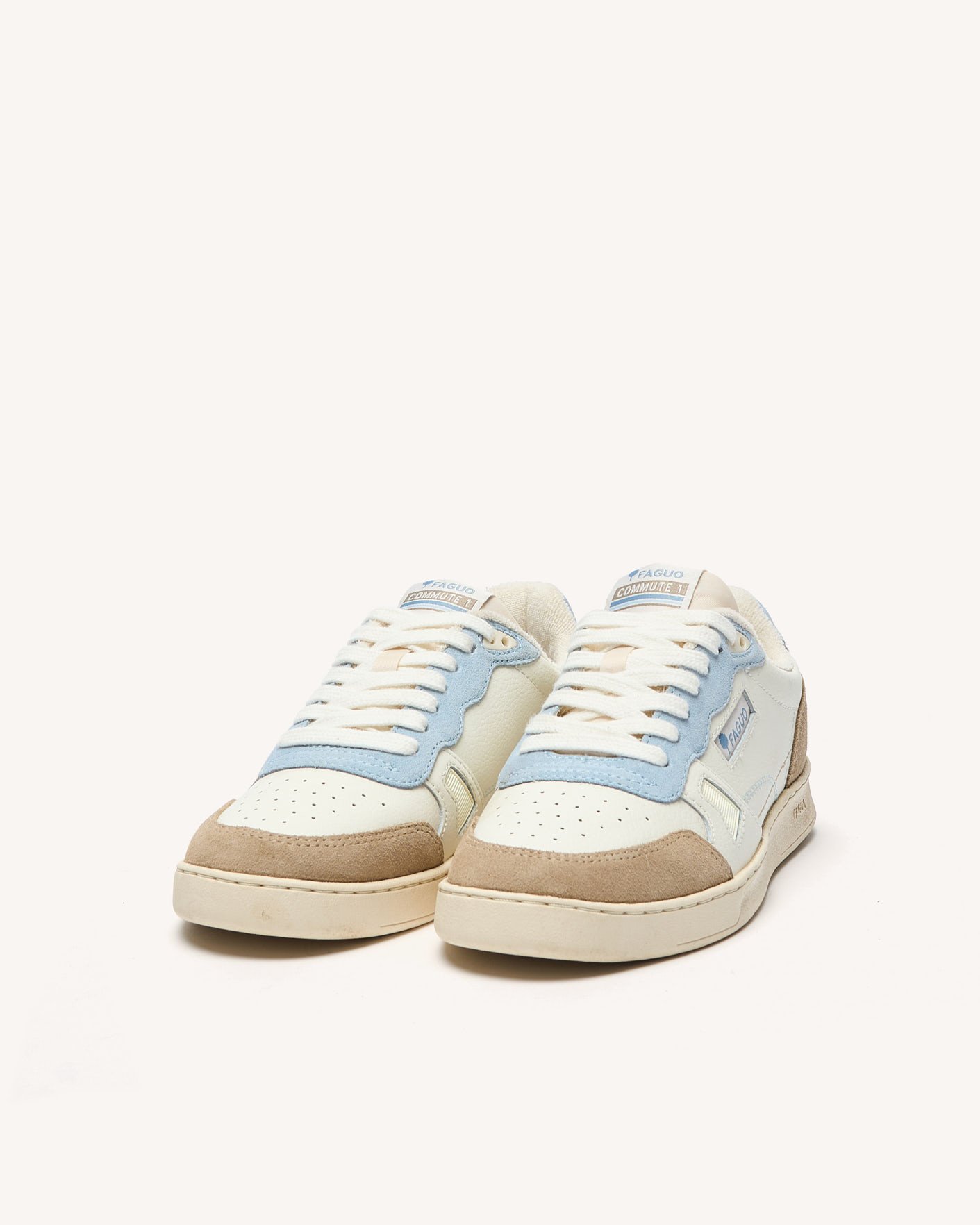 Baskets écrues & bleu, cuir & suède - COMMUTE 1