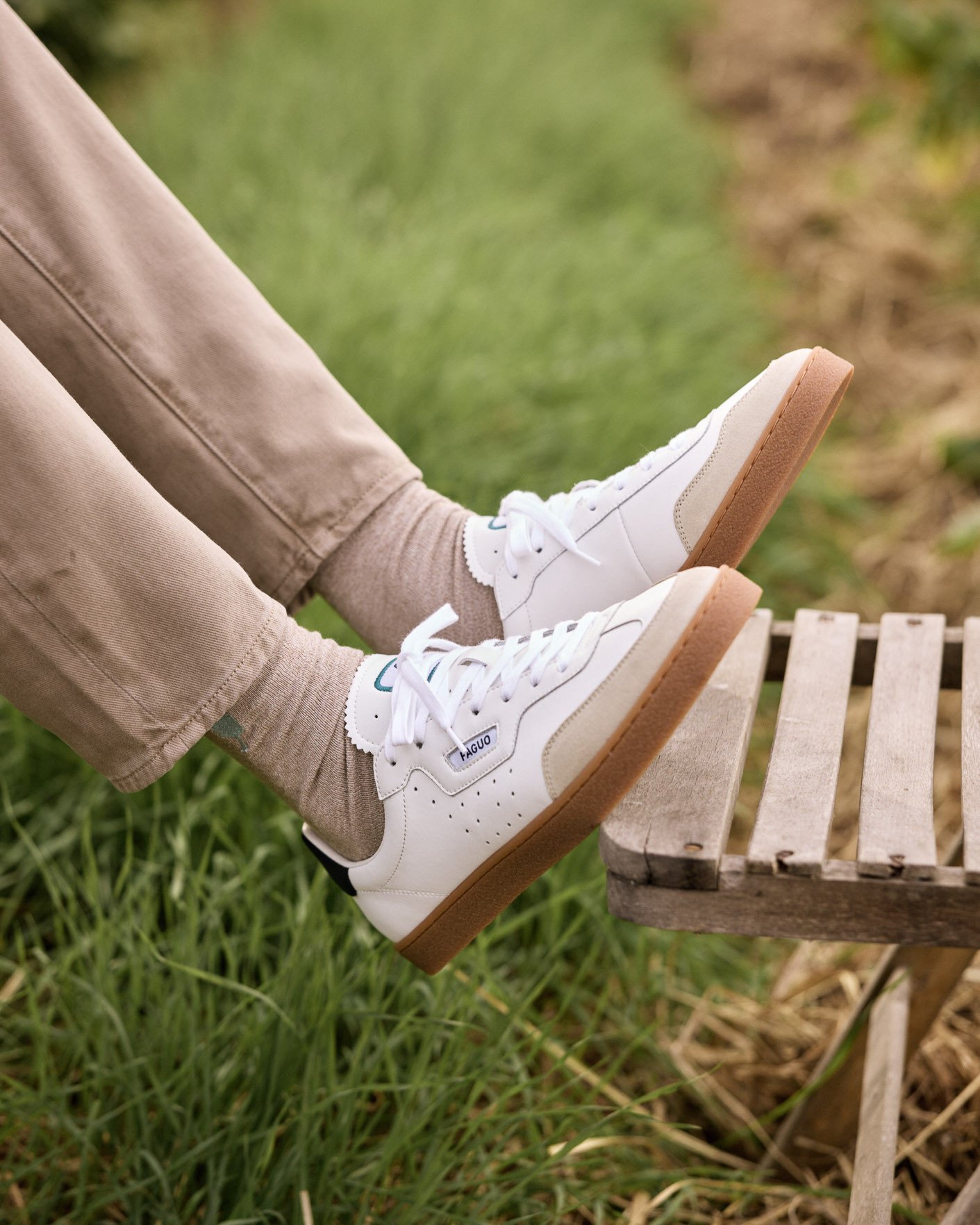 Baskets blanche & bleu foncé cuir & suède - LUMBO