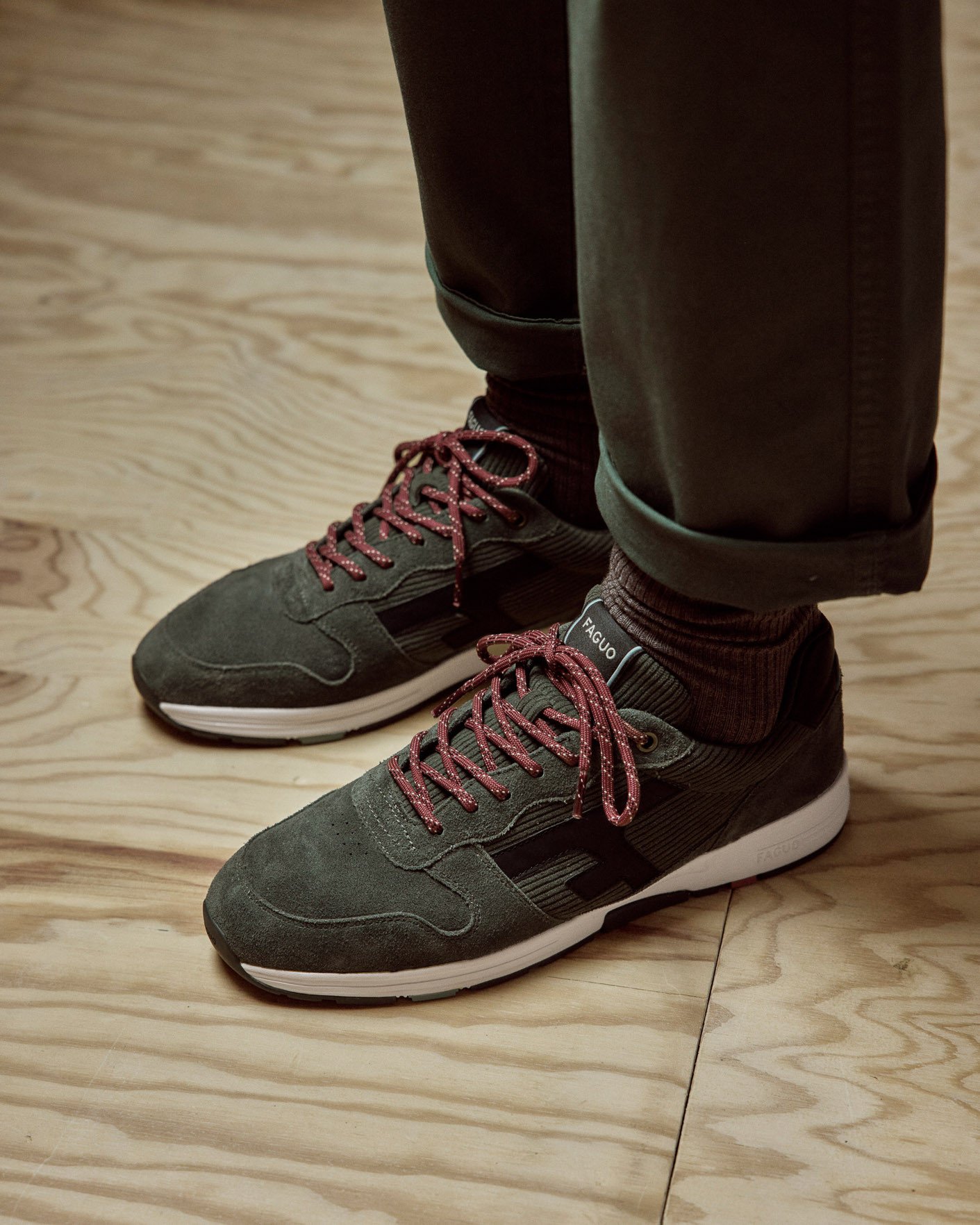 Baskets kaki velours - OLIVE