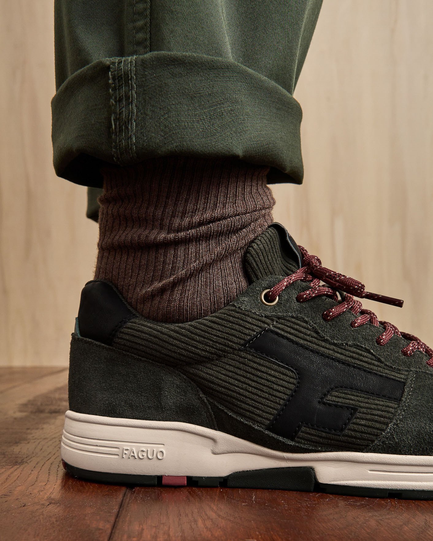 Baskets kaki velours - OLIVE