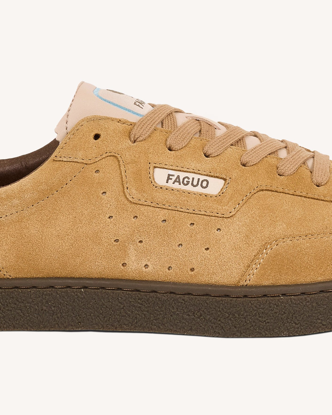 Baskets camels suède - LUMBO